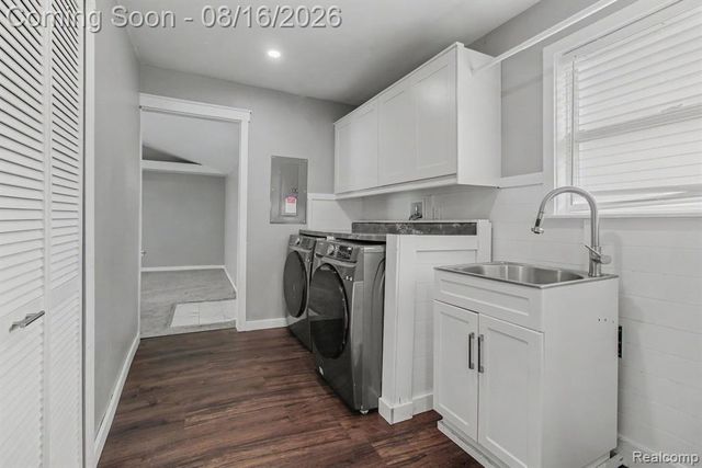 4512 Treadwell Street, Wayne, MI 48184
