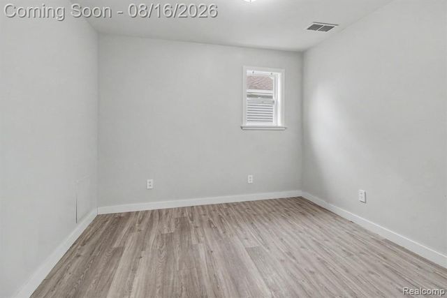 4512 Treadwell Street, Wayne, MI 48184