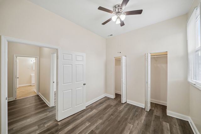 8725 S CONSTANCE Avenue, Chicago, IL 60617