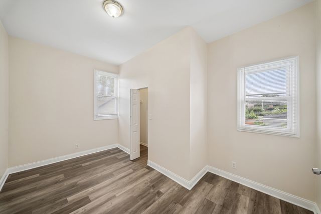 8725 S CONSTANCE Avenue, Chicago, IL 60617