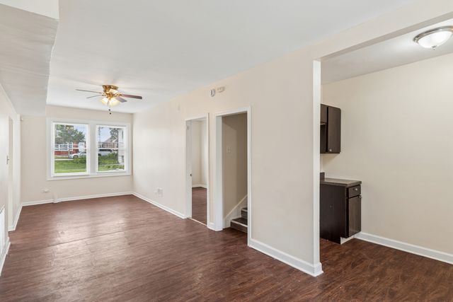 8725 S CONSTANCE Avenue, Chicago, IL 60617