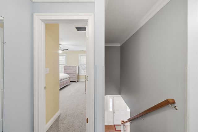 1369 Saddle Club Way, Lexington, KY 40504