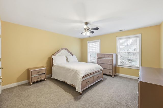 1369 Saddle Club Way, Lexington, KY 40504