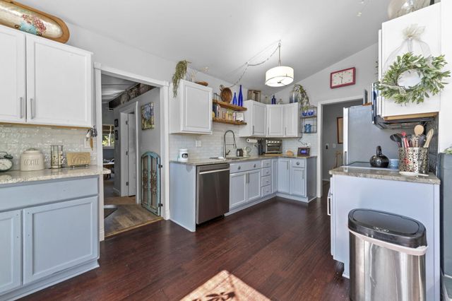 9194 Oakview Drive, Swartz Creek, MI 48473