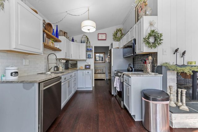 9194 Oakview Drive, Swartz Creek, MI 48473