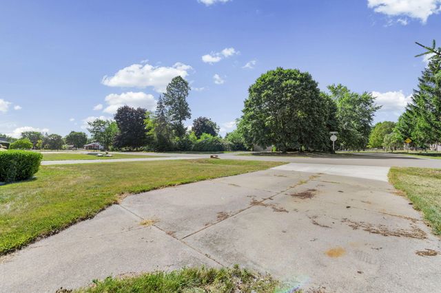 9194 Oakview Drive, Swartz Creek, MI 48473