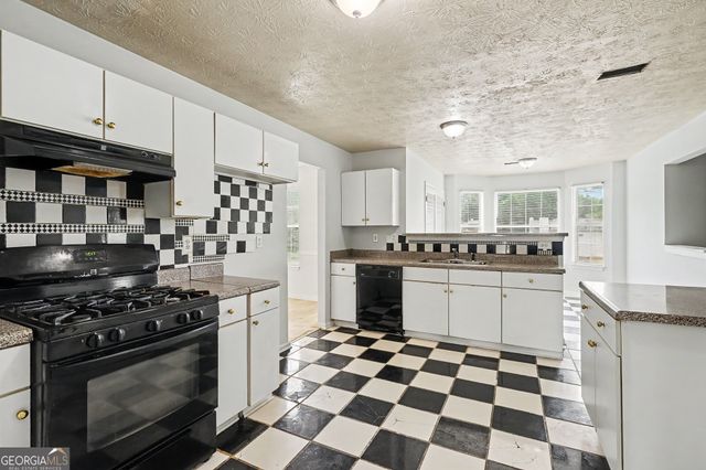 5578 Wellborn Creek Drive, Lithonia, GA 30058