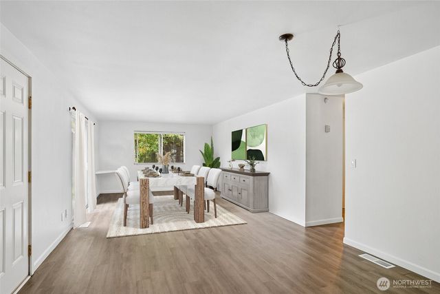 1711 7th Avenue SE, Puyallup, WA 98372