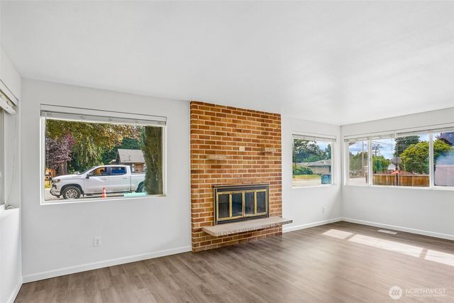 1711 7th Avenue SE, Puyallup, WA 98372