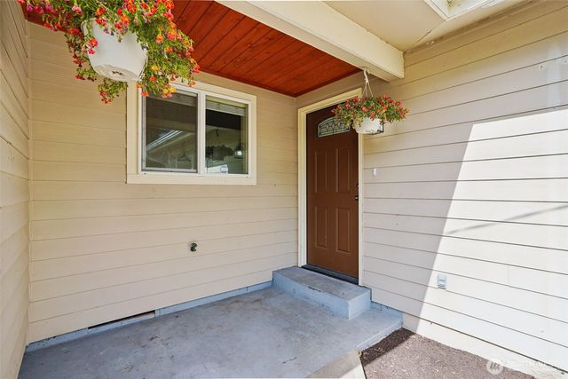 1711 7th Avenue SE, Puyallup, WA 98372
