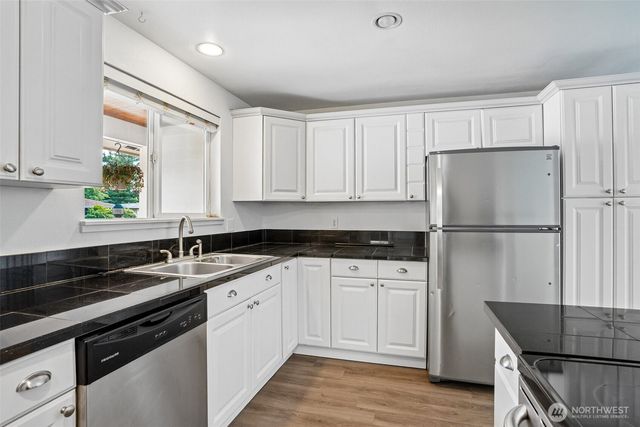 1711 7th Avenue SE, Puyallup, WA 98372