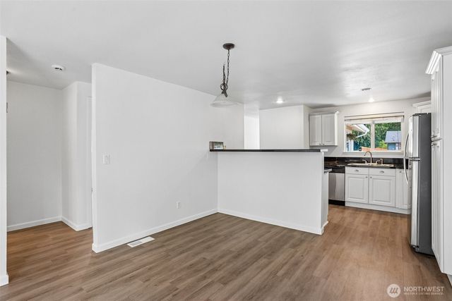 1711 7th Avenue SE, Puyallup, WA 98372
