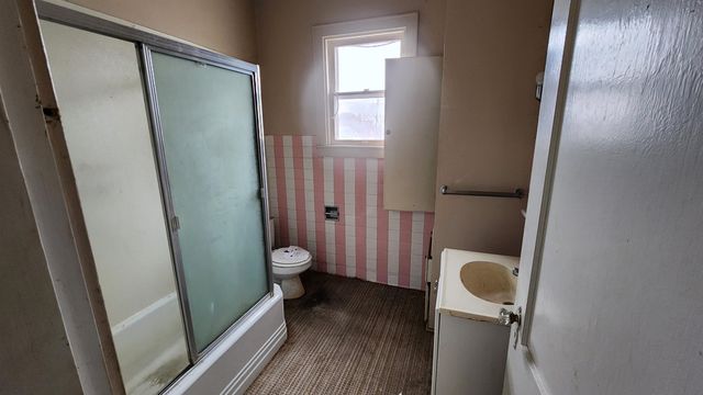 605 N Van Buren Street, Bay City, MI 48708