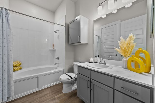 1000 Ebony, Mckinney, TX 75071