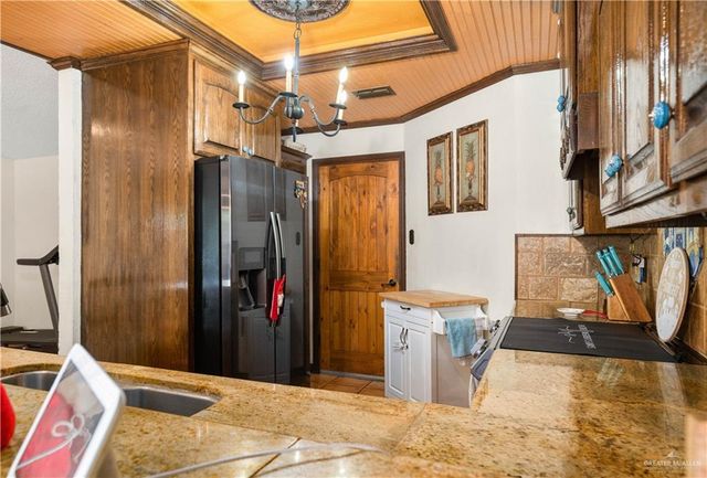 6001 N 27th Street, Mcallen, TX 78504