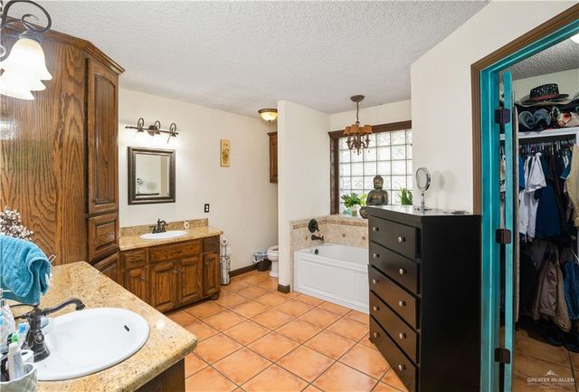 6001 N 27th Street, Mcallen, TX 78504