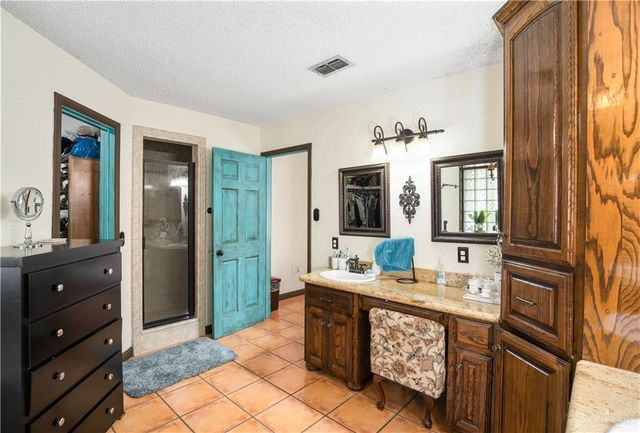 6001 N 27th Street, Mcallen, TX 78504