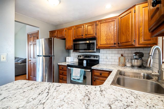 1736 W MARLENE Court, Peoria, IL 61614