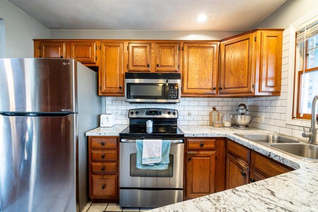 1736 W MARLENE Court, Peoria, IL 61614