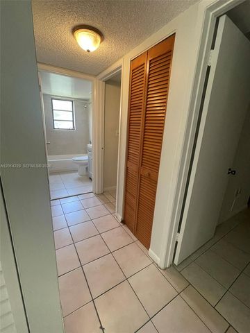 8820 SW 123rd Ct L-203, Miami, FL 33186
