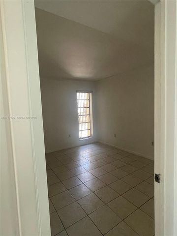 8820 SW 123rd Ct L-203, Miami, FL 33186