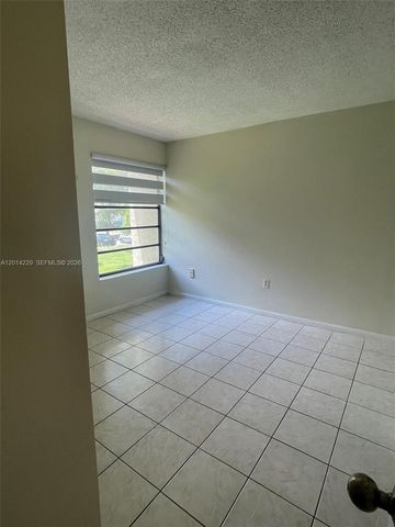 8820 SW 123rd Ct L-203, Miami, FL 33186