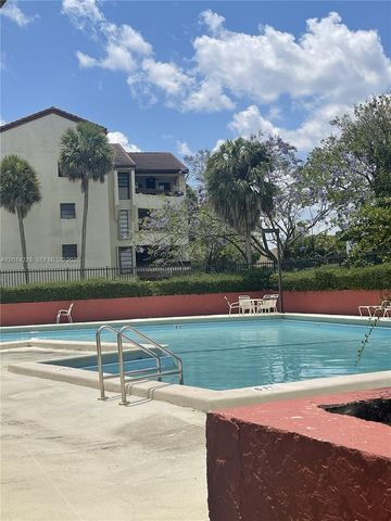 8820 SW 123rd Ct L-203, Miami, FL 33186