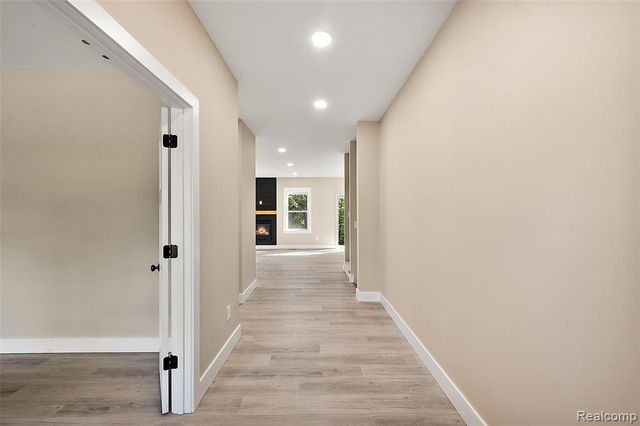 9355 Andersonville Road, Clarkston, MI 48346
