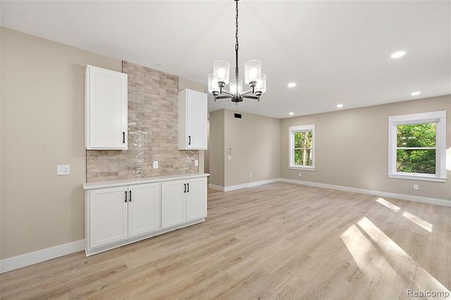 9355 Andersonville Road, Clarkston, MI 48346