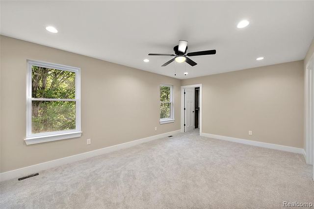 9355 Andersonville Road, Clarkston, MI 48346