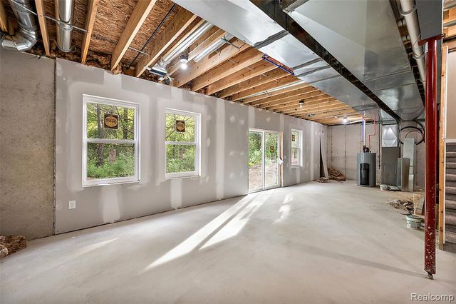9355 Andersonville Road, Clarkston, MI 48346
