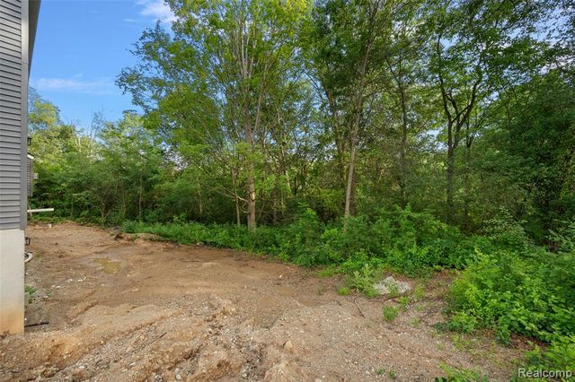 9355 Andersonville Road, Clarkston, MI 48346