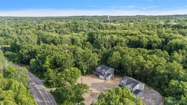 9355 Andersonville Road, Clarkston, MI 48346