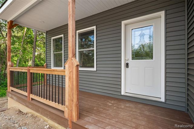 9355 Andersonville Road, Clarkston, MI 48346