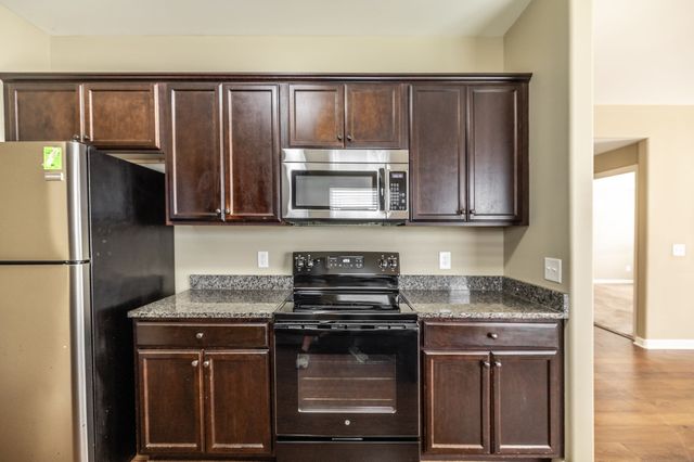 231 Donna Dr, Hendersonville, TN 37075