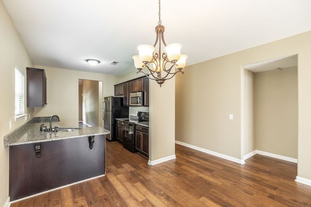 231 Donna Dr, Hendersonville, TN 37075