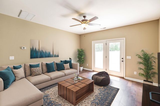 231 Donna Dr, Hendersonville, TN 37075