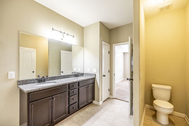 231 Donna Dr, Hendersonville, TN 37075