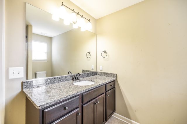 231 Donna Dr, Hendersonville, TN 37075