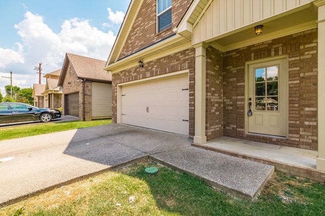 231 Donna Dr, Hendersonville, TN 37075