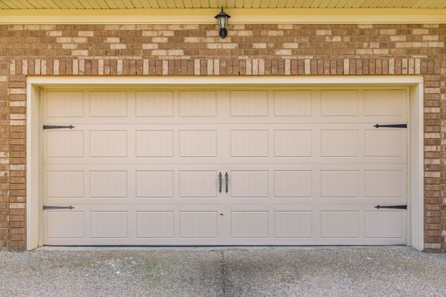 231 Donna Dr, Hendersonville, TN 37075