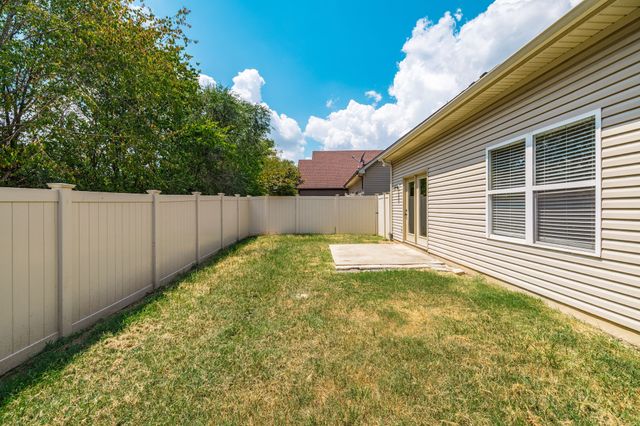 231 Donna Dr, Hendersonville, TN 37075