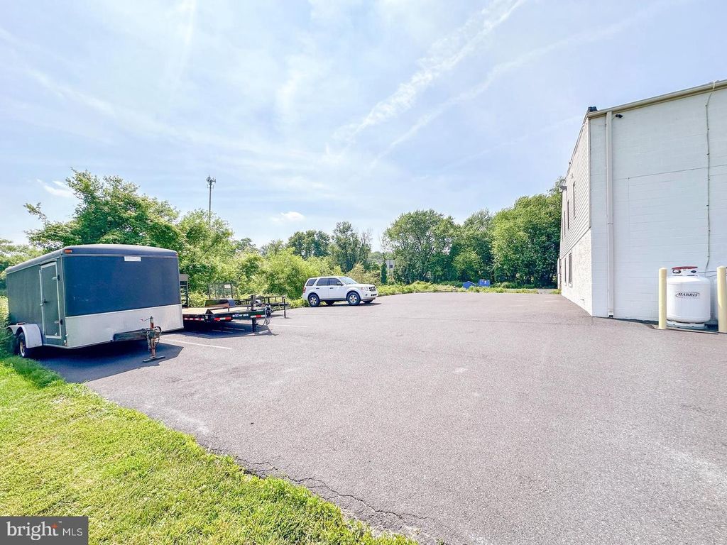 406 E PENNSYLVANIA BLVD, FEASTERVILLE TREVOSE, PA 19053 — photo 3