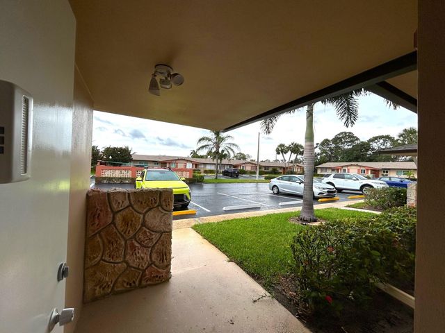 2955 Crosley Drive W F, West Palm Beach, FL 33415