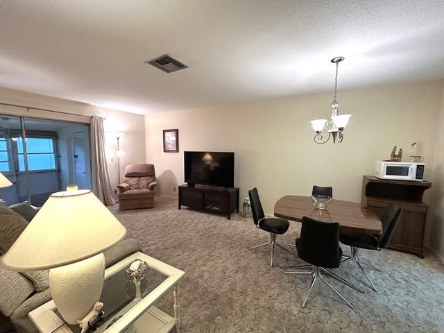2955 Crosley Drive W F, West Palm Beach, FL 33415