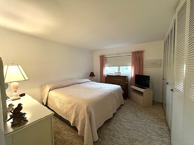 2955 Crosley Drive W F, West Palm Beach, FL 33415