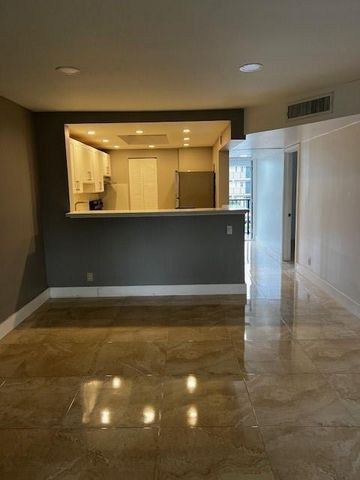 8060 N COLONY Circle N 208, Tamarac, FL 33321