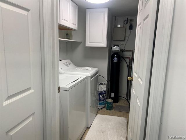 3591 Port Cove Drive 55, Waterford, MI 48328