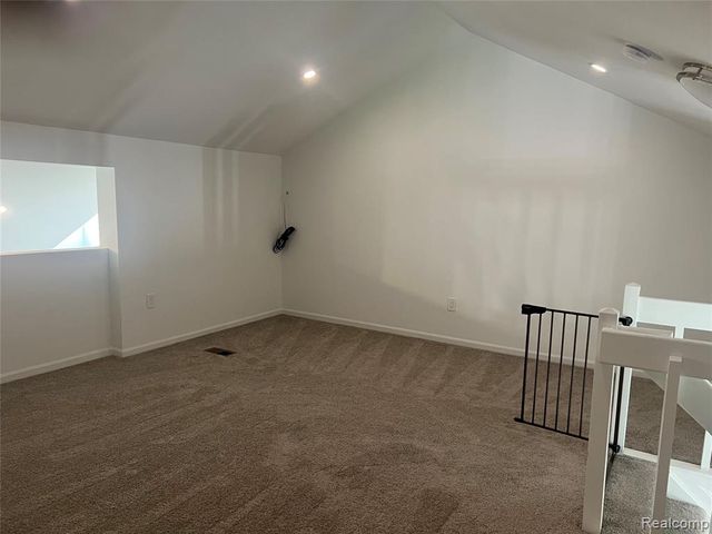 3591 Port Cove Drive 55, Waterford, MI 48328