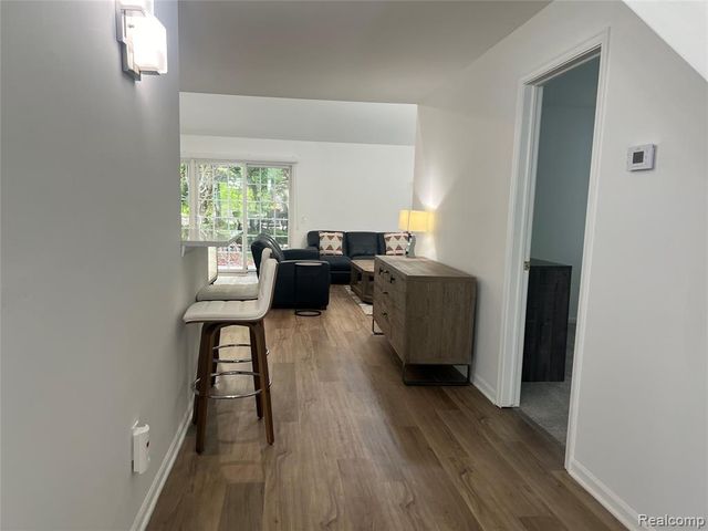 3591 Port Cove Drive 55, Waterford, MI 48328